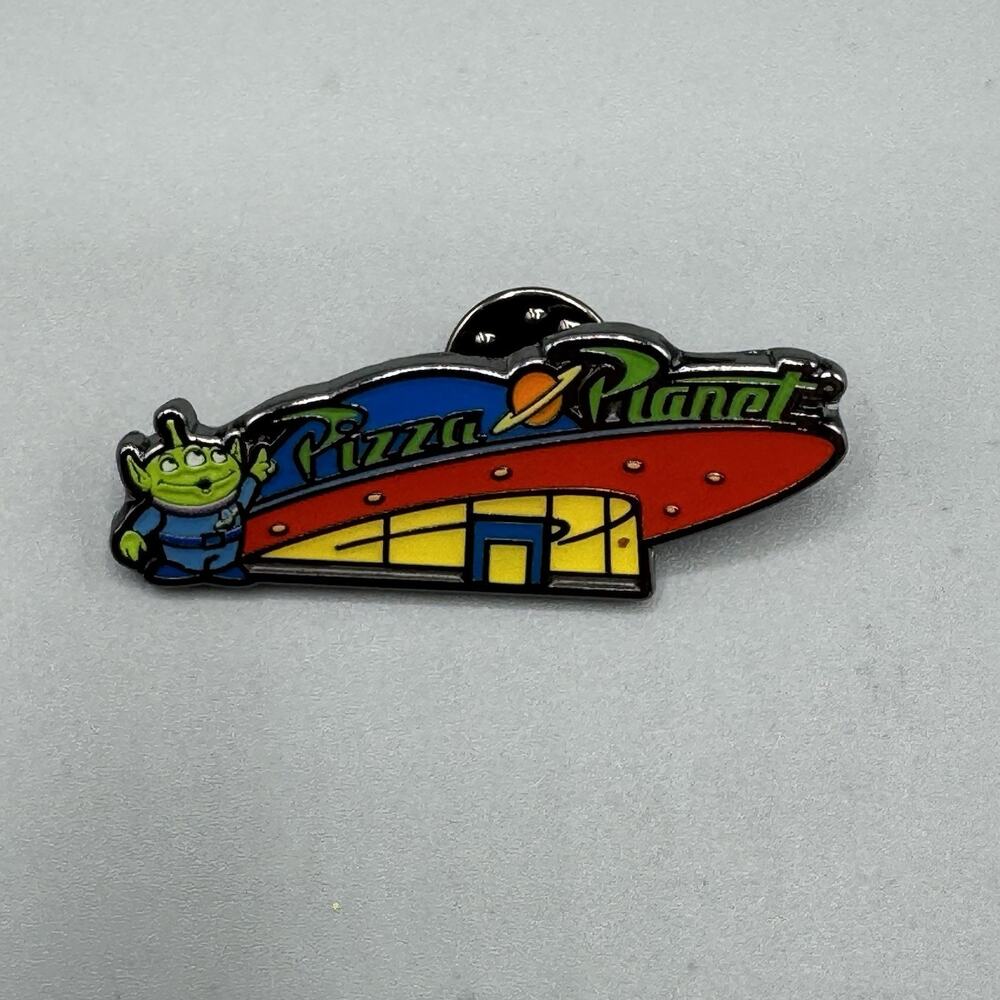 Loungefly Disney Pixar Restaurant Blind Pin TOY STORY PIZZA PALACE New Open Box